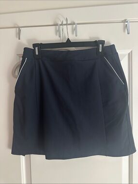 Dunning Women’s Golf Skort Navy – Size Medium